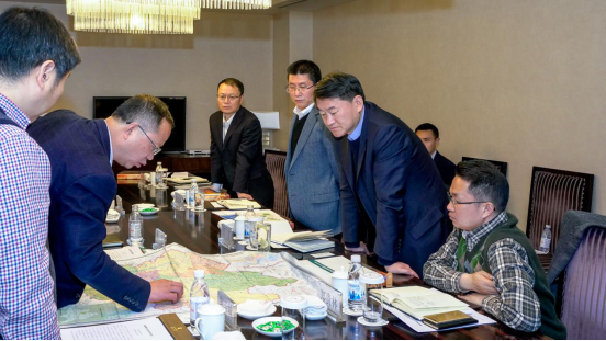 集团党委书记、董事长任丁会见峨边 县委书记谭焰一行